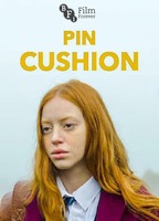 Pin Cushion 2017 film scènes de nu
