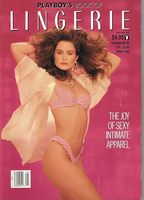 Playboy book of lingeria (1990) Scènes de Nu