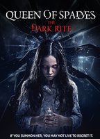 Queen of Spades: The Dark Rite 2015 film scènes de nu