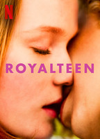 Royalteen (2022) Scènes de Nu