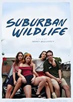 Suburban Wildlife 2019 film scènes de nu