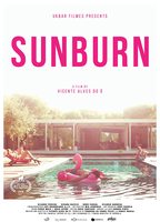Sunburn (2018) Scènes de Nu
