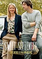 Sweet September (2015) Scènes de Nu