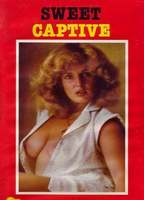 Sweet Captive (1979) Scènes de Nu