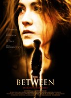 The Between (2013) Scènes de Nu