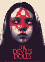 The Devil's Dolls 2016 film scènes de nu