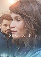 The Escape (2017) Scènes de Nu