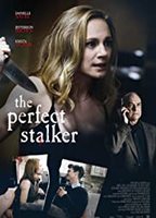 The Perfect Stalker (2016) Scènes de Nu