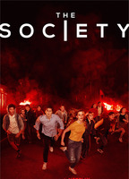 The Society 2019 film scènes de nu