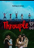 Throuple (2015) Scènes de Nu
