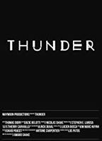 Thunder (2015) Scènes de Nu