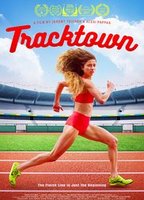 Tracktown (2016) Scènes de Nu
