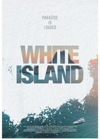 White Island (2016) Scènes de Nu