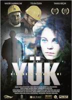 Yük (2012) Scènes de Nu