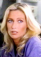 Alison Doody nue