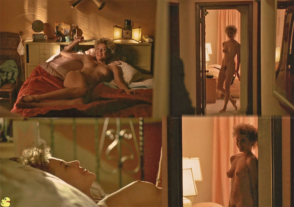 Annette Bening nude pics.