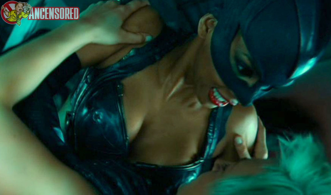 Halle Berry Nue Dans Catwoman 