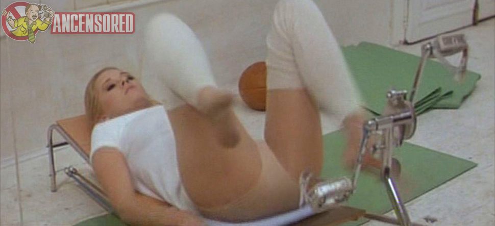 Jane Fonda Nue Dans The Game Is Over