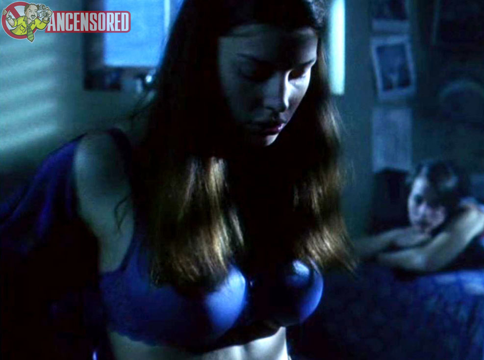 Jessica Paré Nue Dans Lost And Delirious