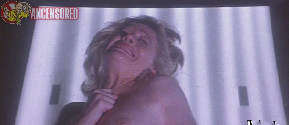 Judy Geeson Nue Dans Horror Planet 