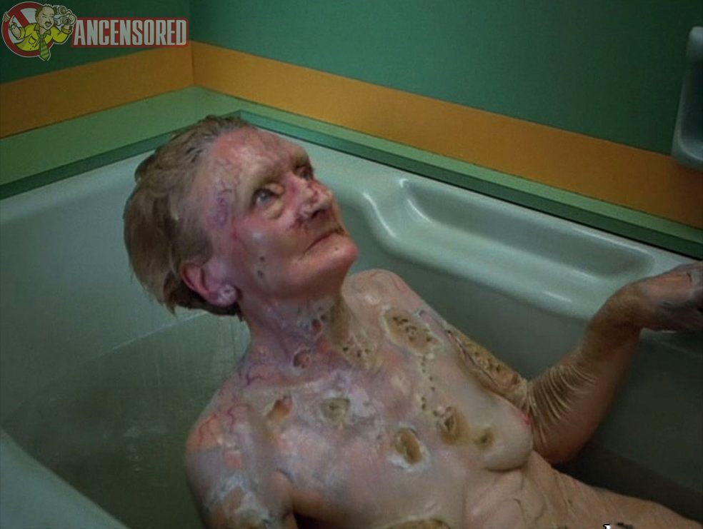 bathtub in Naked shining clip the