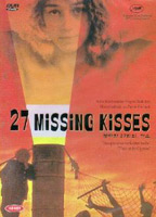 27 Missing Kisses scènes de nu