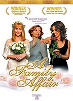 A Family Affair (2001) Scènes de Nu