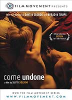 Come Undone (2010) Scènes de Nu