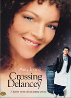 Crossing Delancey (1988) Scènes de Nu