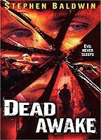 Dead Awake 2001 film scènes de nu