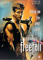 Freefall 1994 film scènes de nu