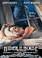 Hider in the House (1989) Scènes de Nu