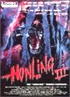 Howling III 1987 film scènes de nu