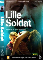 Lille Soldat (2008) Scènes de Nu