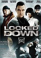 Locked Down 2010 film scènes de nu