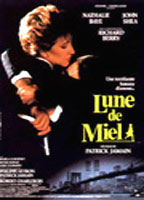 Lune de miel (1985) Scènes de Nu