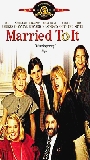 Married to It (1991) Scènes de Nu