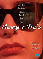Menage a Trois (1997) Scènes de Nu