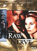 Raw Nerve (1999) Scènes de Nu
