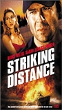 Striking Distance (1993) Scènes de Nu