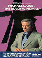 The Black Windmill scènes de nu