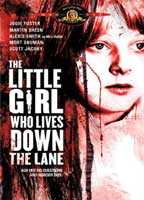 The Little Girl Who Lives Down the Lane (1976) Scènes de Nu