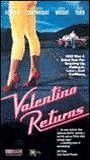 Valentino Returns scènes de nu