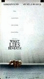 What Lies Beneath (2000) Scènes de Nu