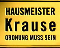 Hausmeister Krause scènes de nu