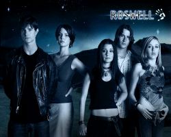 Roswell 1999 - 2002 film scènes de nu