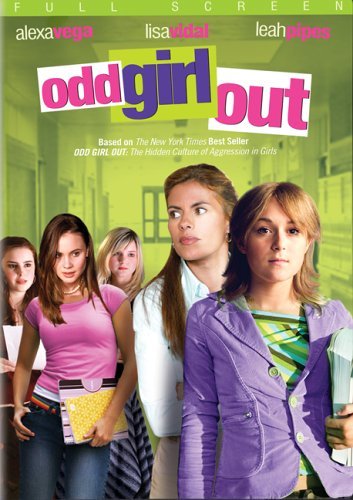 Odd Girl Out (2005) Scènes de Nu