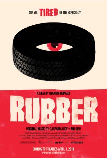 Rubber (2010) Scènes de Nu